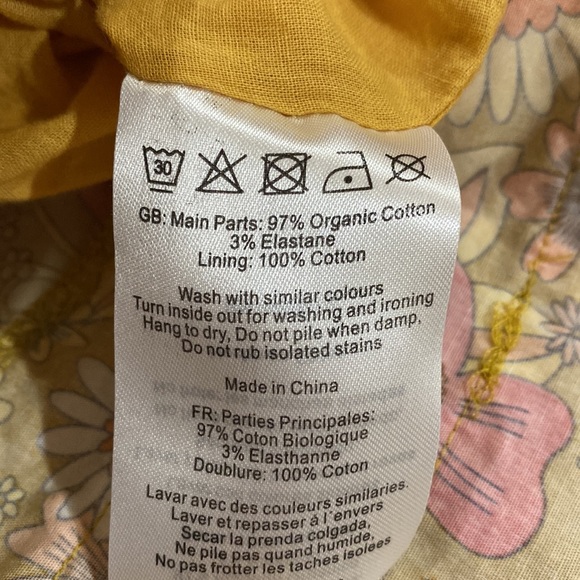 Joanie Clothing Retro Floral Dress with Pockets - Picture 12 of 12